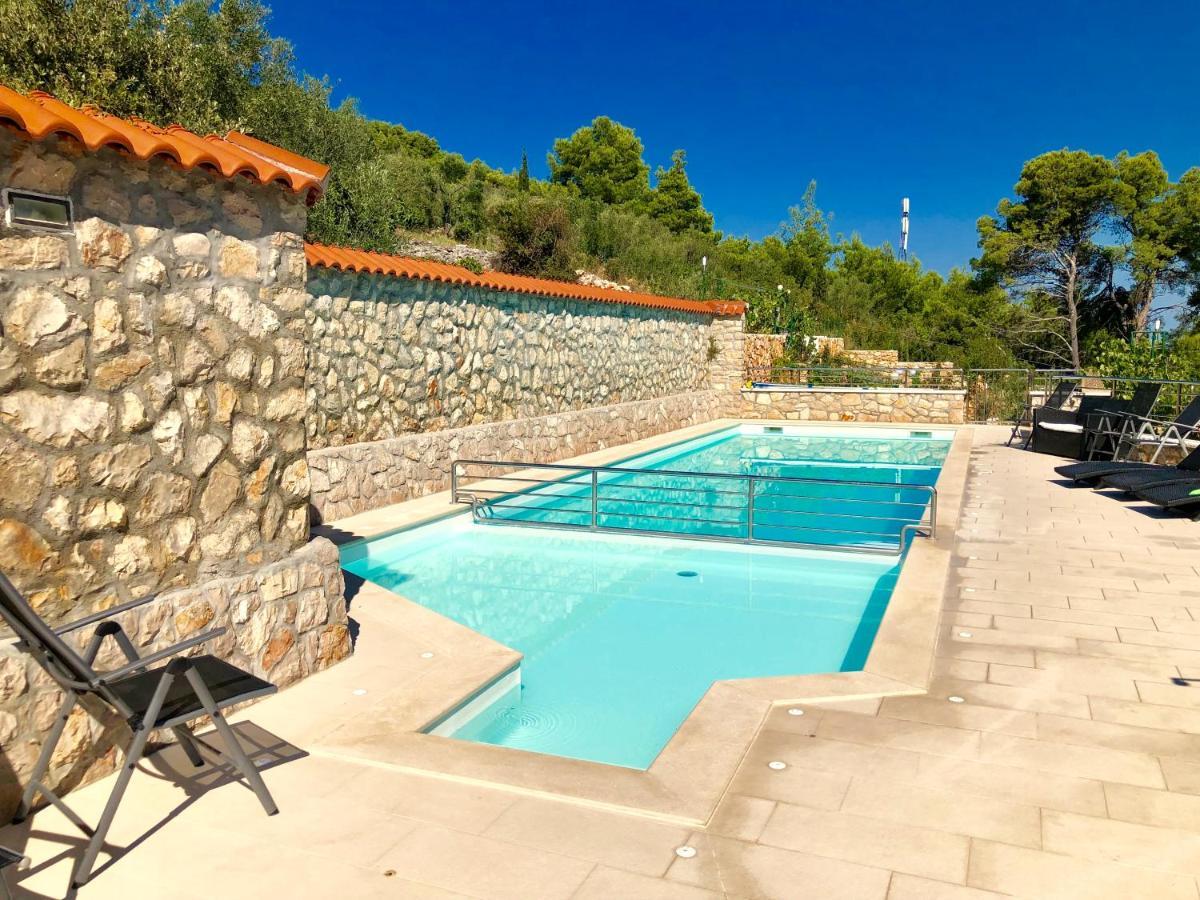 Villa Dinastija กาลี ภายนอก รูปภาพ