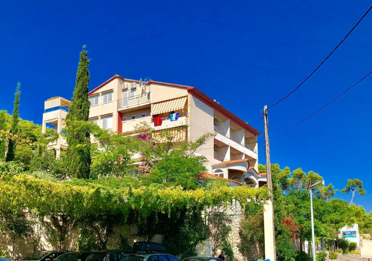 Villa Dinastija กาลี ภายนอก รูปภาพ